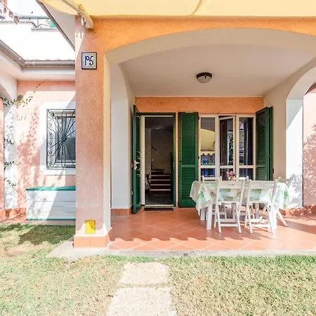 Large With Private Garden Near The Sea Porto Recanati